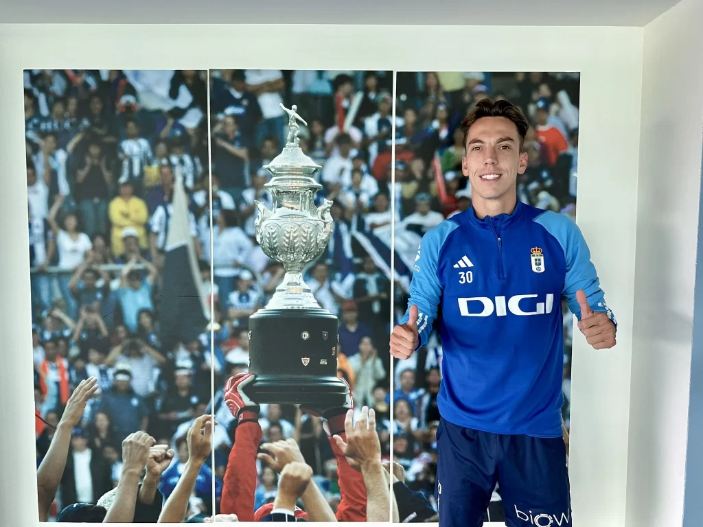 Paulino De la Fuente regresa a Europa con el Real Oviedo